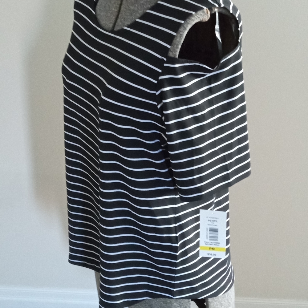 NWT TanJay Cold Shoulder Top